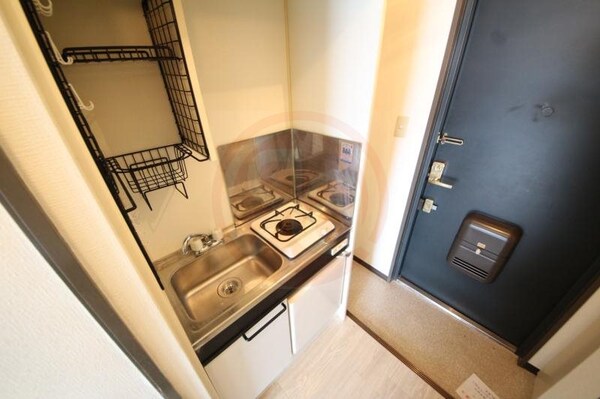 キッチン(コンパクトなキッチンで掃除もラクラク)