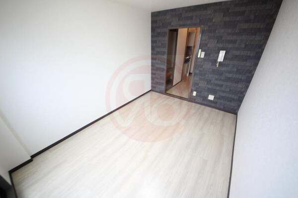 寝室(使い勝手のいい寝室です)