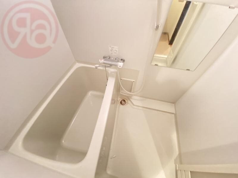 物件内観写真6　(日々の暮らしに欠かせないお風呂です)