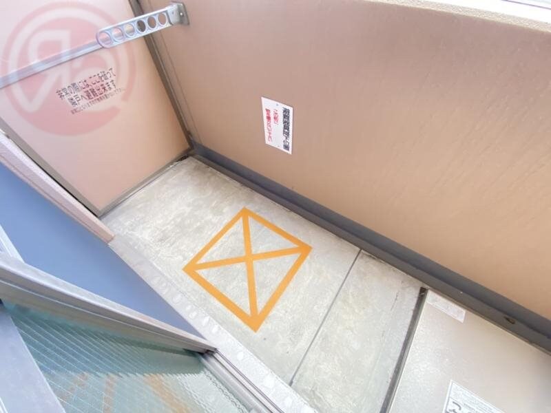 物件内観写真12　(バルコニーがあります)