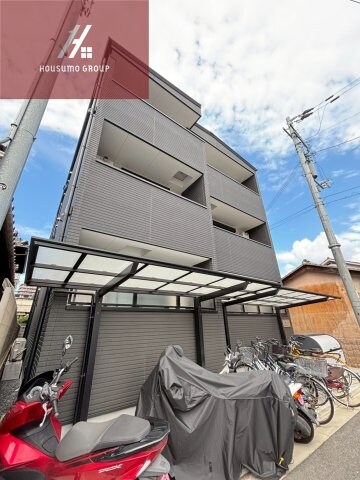 物件外観写真4　(物件の外観です)