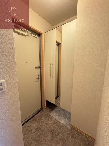 玄関(収納もある玄関です)