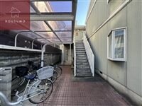 物件外観写真2　(エントランスです)