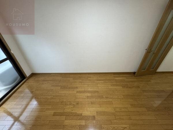 物件内観写真25　(おしゃれな居間です)