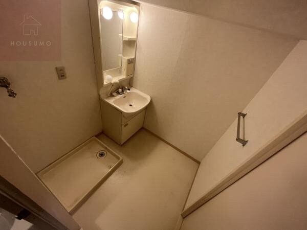 物件内観写真11　(脱衣スペースもあります)