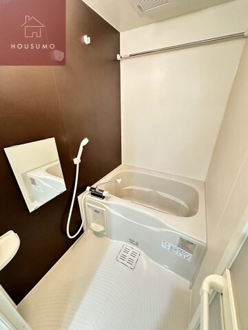 物件内観写真11　(ゆったり過ごせるお風呂です)