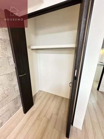 物件内観写真16　(便利な収納スペースです)