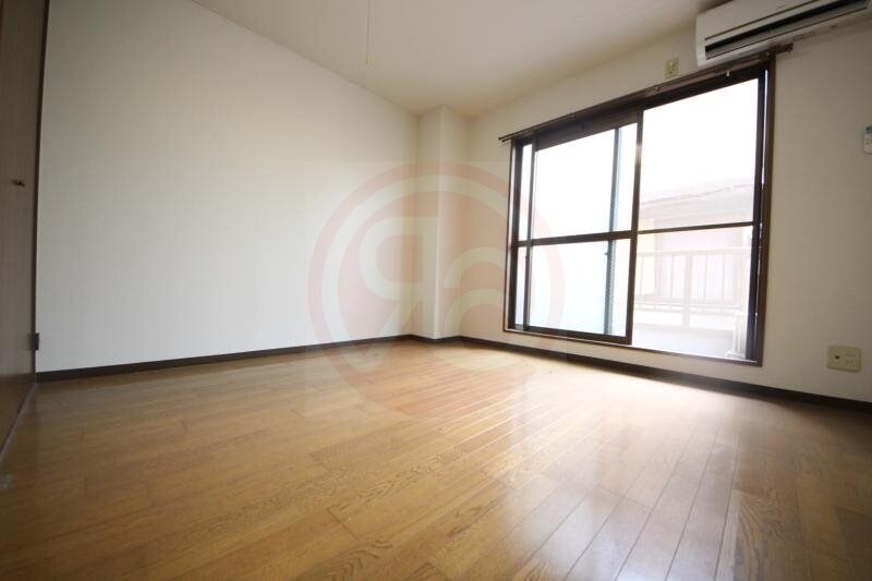 物件内観写真5　(使いやすいリビングです)