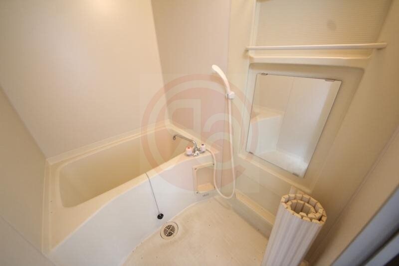 物件内観写真9　(コンパクトで使いやすいお風呂です)