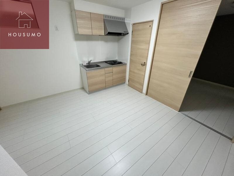 物件内観写真6　(おしゃれな居間です)