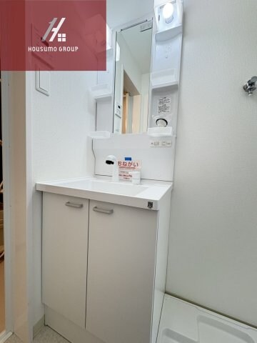 物件内観写真9　(忙しい朝には欠かせない洗面所です)