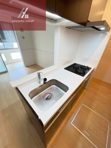 物件内観写真8　(コンパクトなキッチンで掃除もラクラク)
