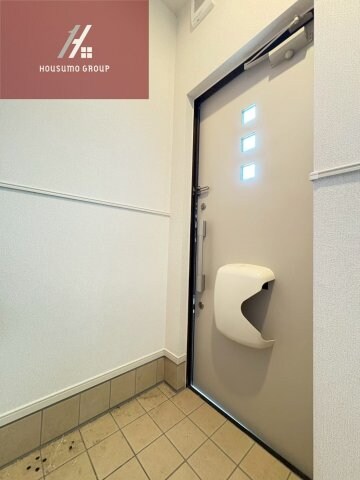 物件内観写真11　(きれいな玄関です)