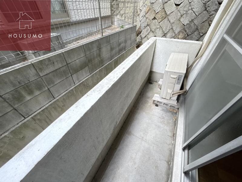 物件内観写真12　(バルコニーからの眺めを楽しみながら食事をしませんか)