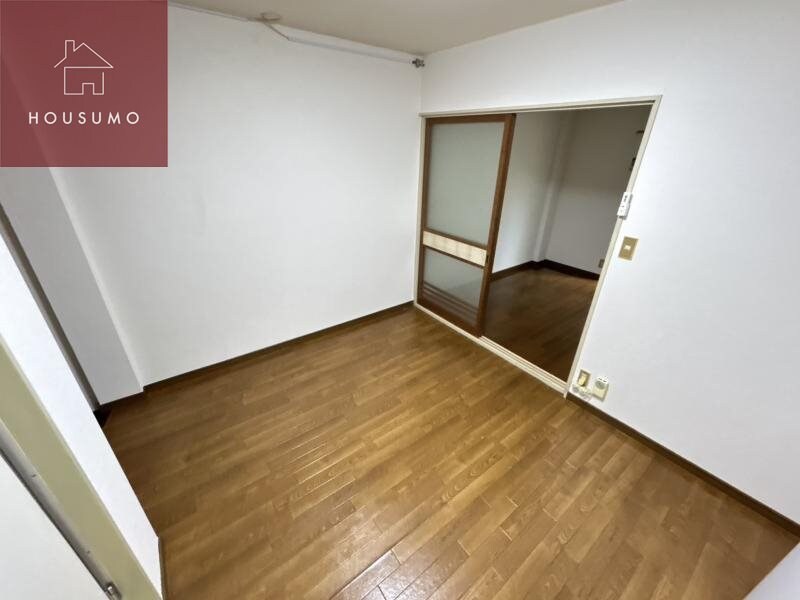 物件内観写真16　(使いやすい居間です)