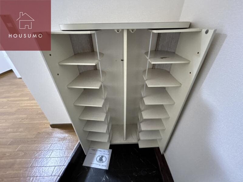 物件内観写真24　(個人の部屋や寝室として使える洋室です)