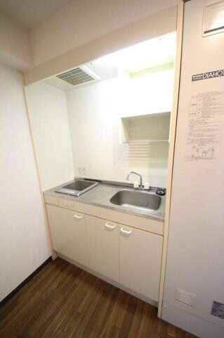 物件内観写真6　(キッチンでお料理をお楽しみください)