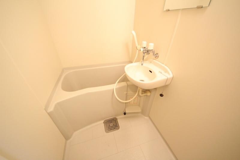 物件内観写真7　(ゆったり過ごせるお風呂です)