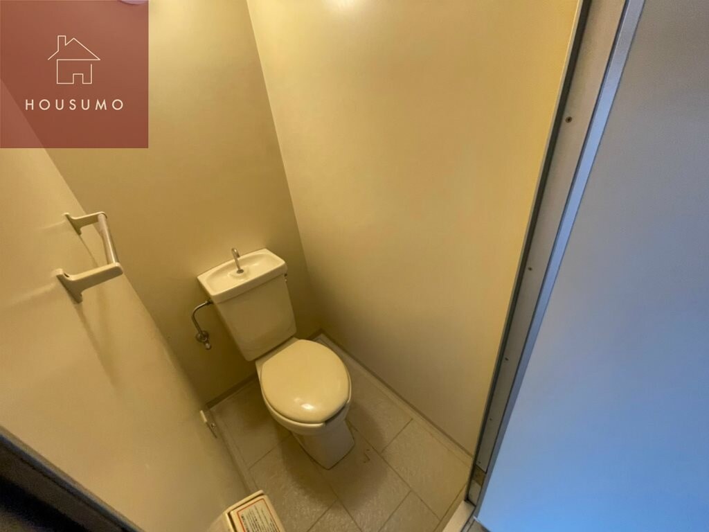 物件内観写真22　(落ち着いた色調のトイレです)