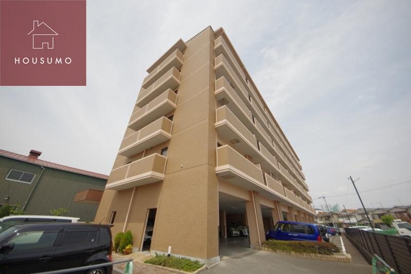 物件外観写真4　(外観もきれいです)