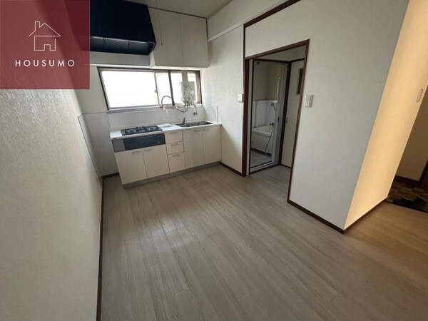 居室(使いやすいリビングです)