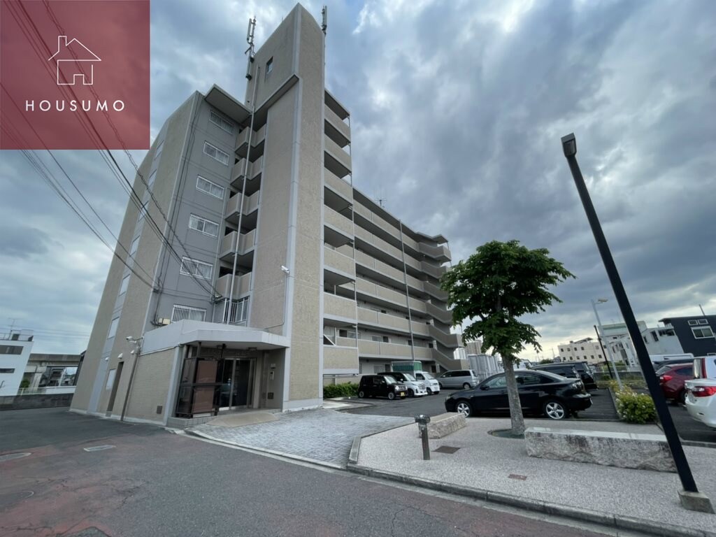 物件外観写真1　(おしゃれな外観です)