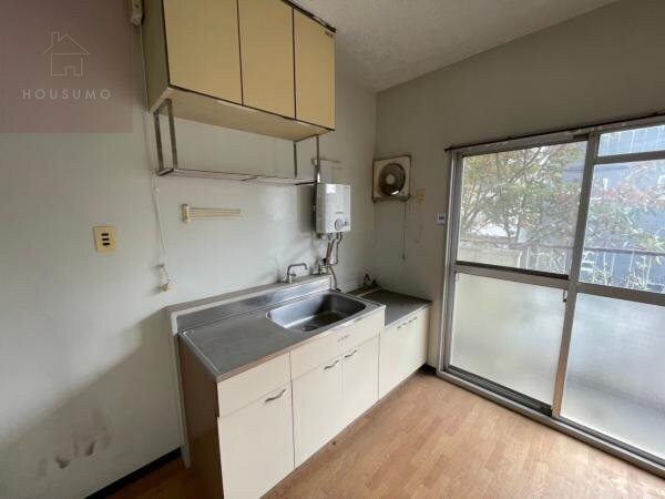 物件内観写真4　(使いやすいキッチンです)