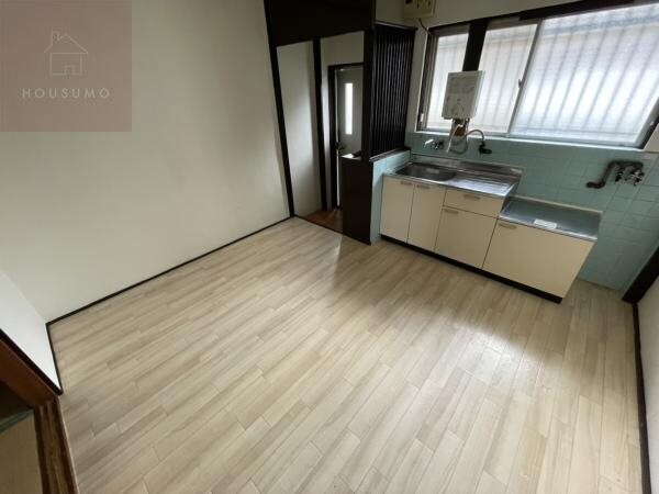 物件内観写真3　(リビングです)