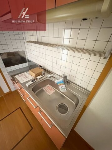 物件内観写真8　(コンパクトなキッチンで掃除もラクラク)