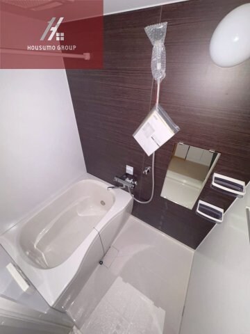 物件内観写真9　(落ち着いた空間のお風呂です)