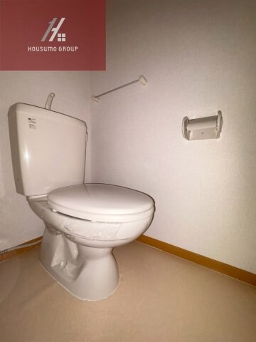 物件内観写真10　(落ち着いたトイレです)