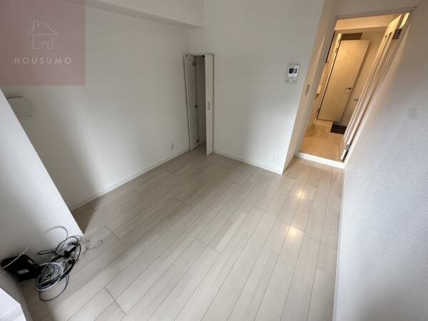 物件内観写真16　(おしゃれな居間です)