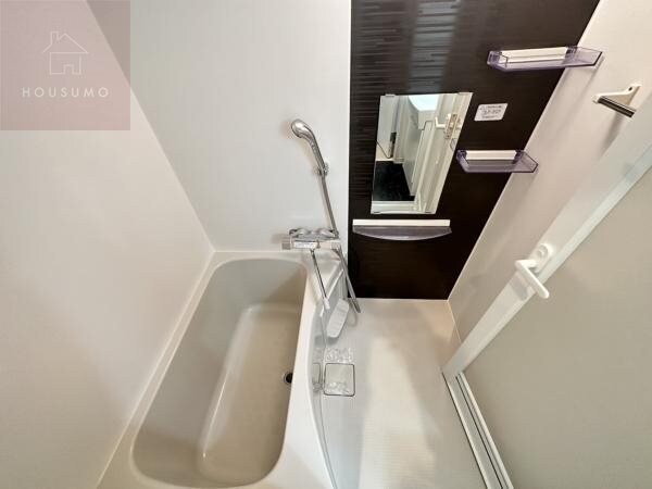 物件内観写真18　(コンパクトで使いやすいお風呂です)