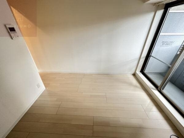 物件内観写真29　(明るい洋室です)