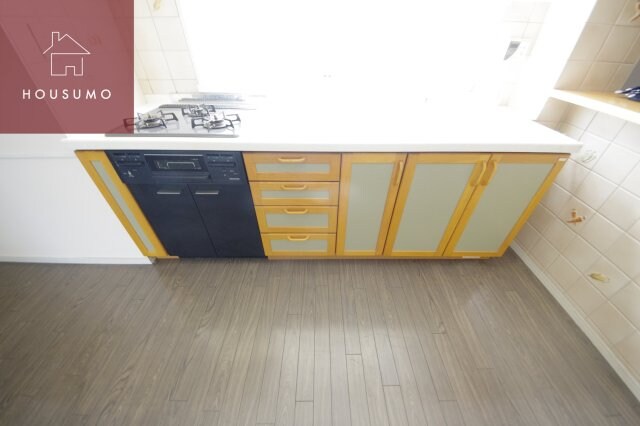 物件内観写真17　(コンパクトなキッチンで掃除もラクラク)