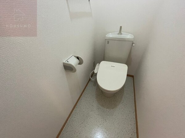 トイレ(清潔感のあるトイレです)