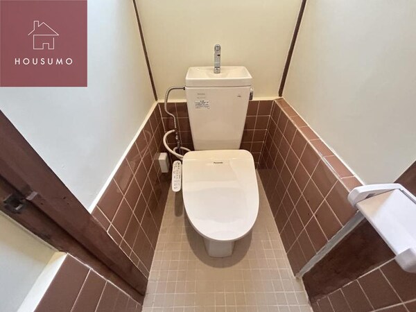 トイレ(コンパクトで使いやすいトイレです)