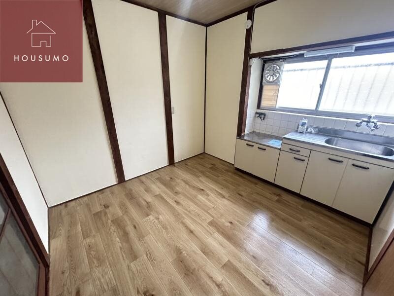 物件内観写真4　(ゆったり過ごせるリビングです)