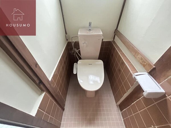 トイレ(シンプルで使いやすいトイレです)