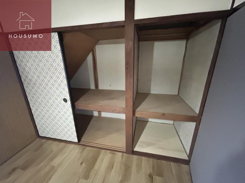 物件内観写真23　(便利な収納スペースです)