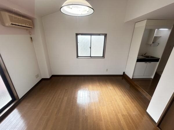 物件内観写真27　(ゆったりした洋室です)