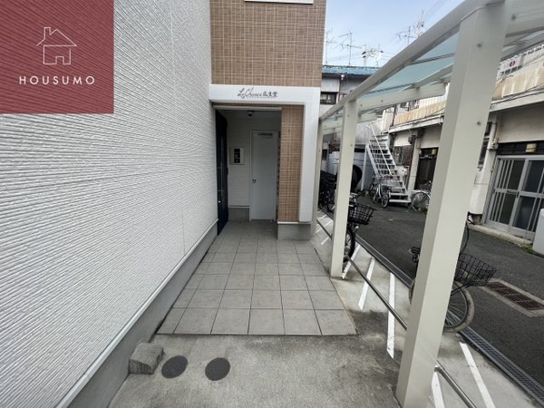 エントランス(毎日通るエントランスはこのようになっています)