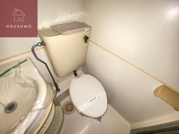 トイレ(コンパクトで使いやすいトイレです)