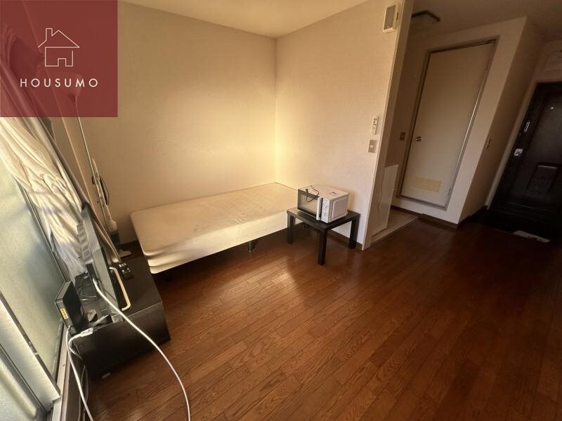 物件内観写真25　(落ち着いた色調の洋室です)