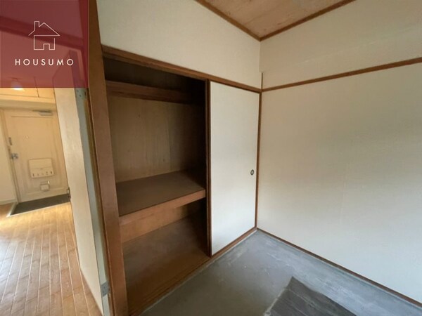 収納(同施工会社・同型モデルの室内です。（参考写真・イメージ写真）)