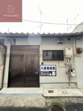 物件外観写真4　(落ち着いた雰囲気の外観です)