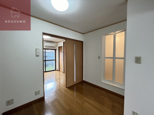 物件内観写真12　(内装もきれいです)