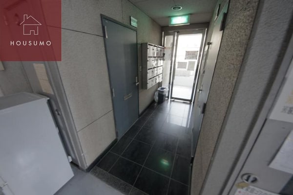 ロビー・ラウンジ(建物の内部です)