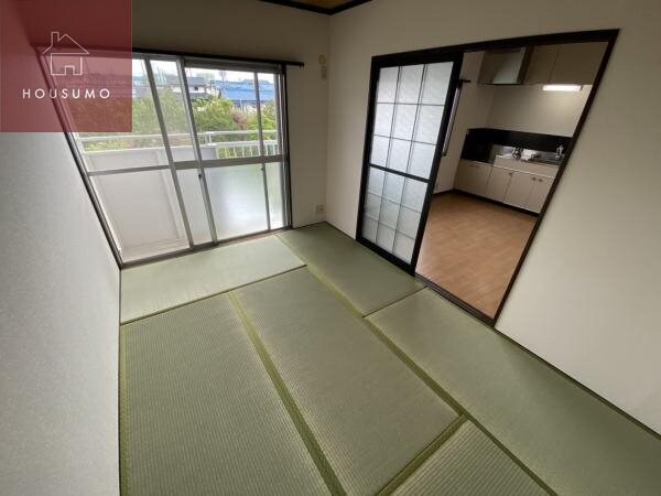 和室(い草の香りが落ち着く素敵な和室です)
