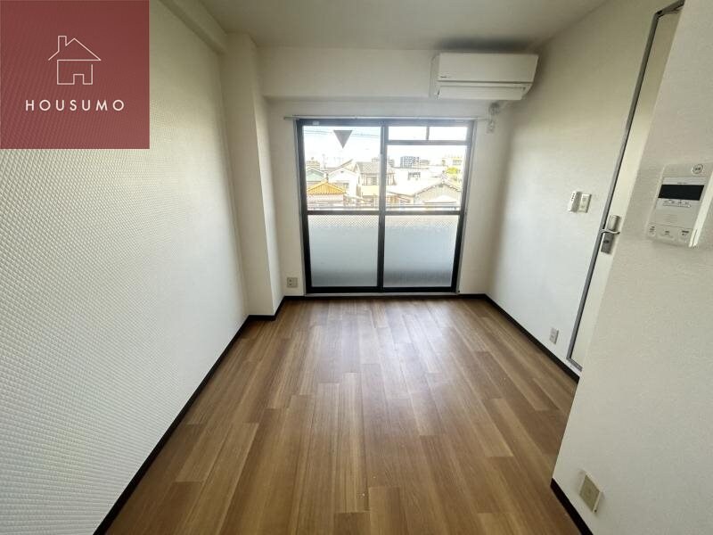 物件内観写真16　(ゆったり過ごせるリビングです)